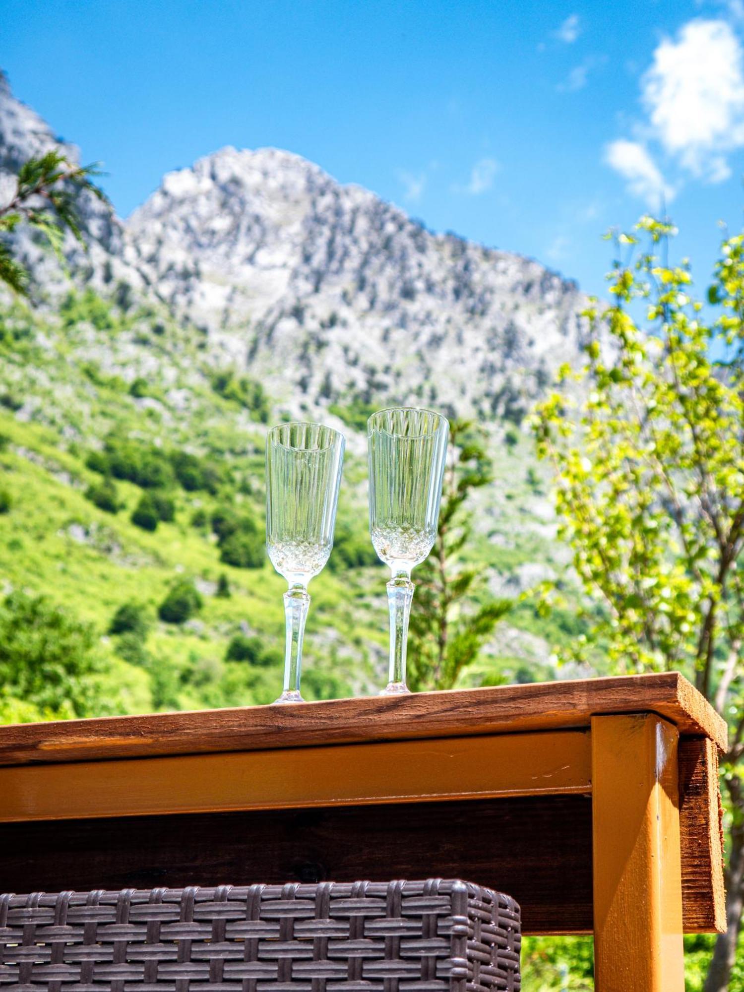 Arditi's Chalet Boge
